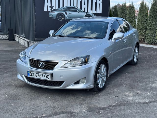 Lexus IS - зображення 2