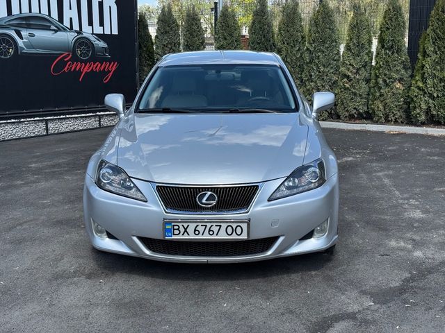 Lexus IS - зображення 1