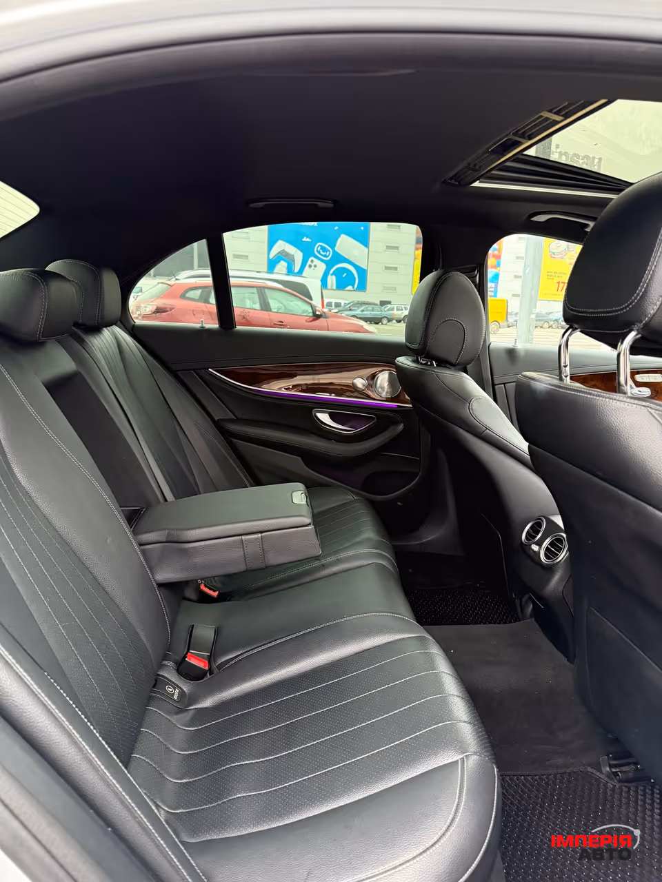 Mercedes-Benz E-Класс - фото 9