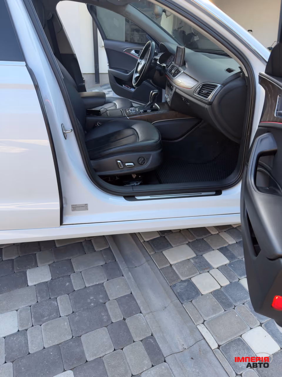 Audi A6 - фото 8