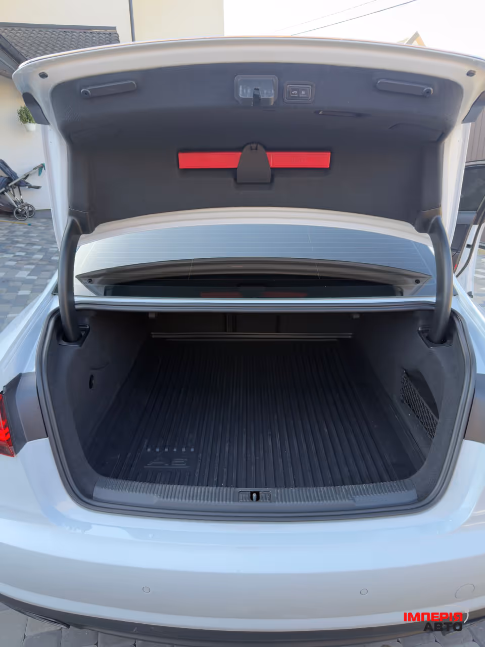 Audi A6 - фото 12
