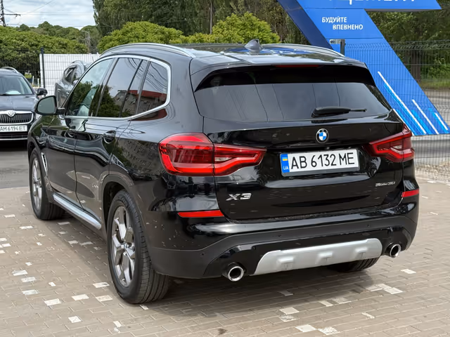 BMW X3 - фото 2