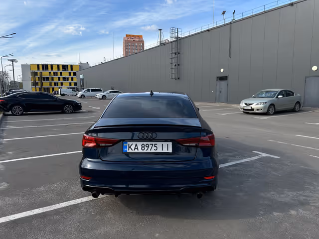 Audi A3 - фото 5