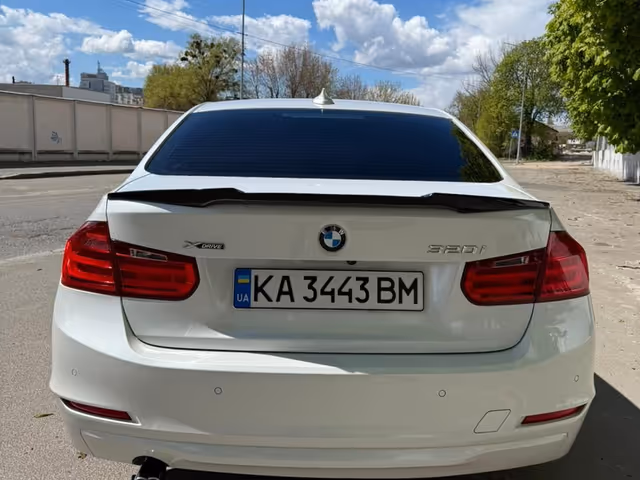 BMW 3 серії - фото 5
