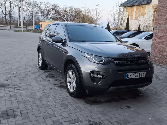 Land Rover Discovery Sport - фото 1