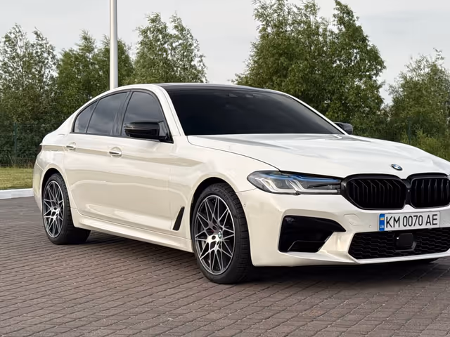 BMW 5 серії - фото 1