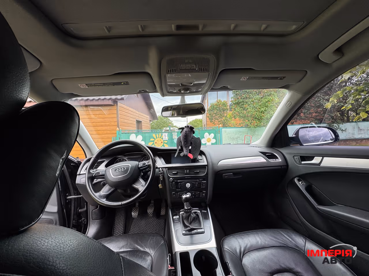 Audi A4 - фото 7