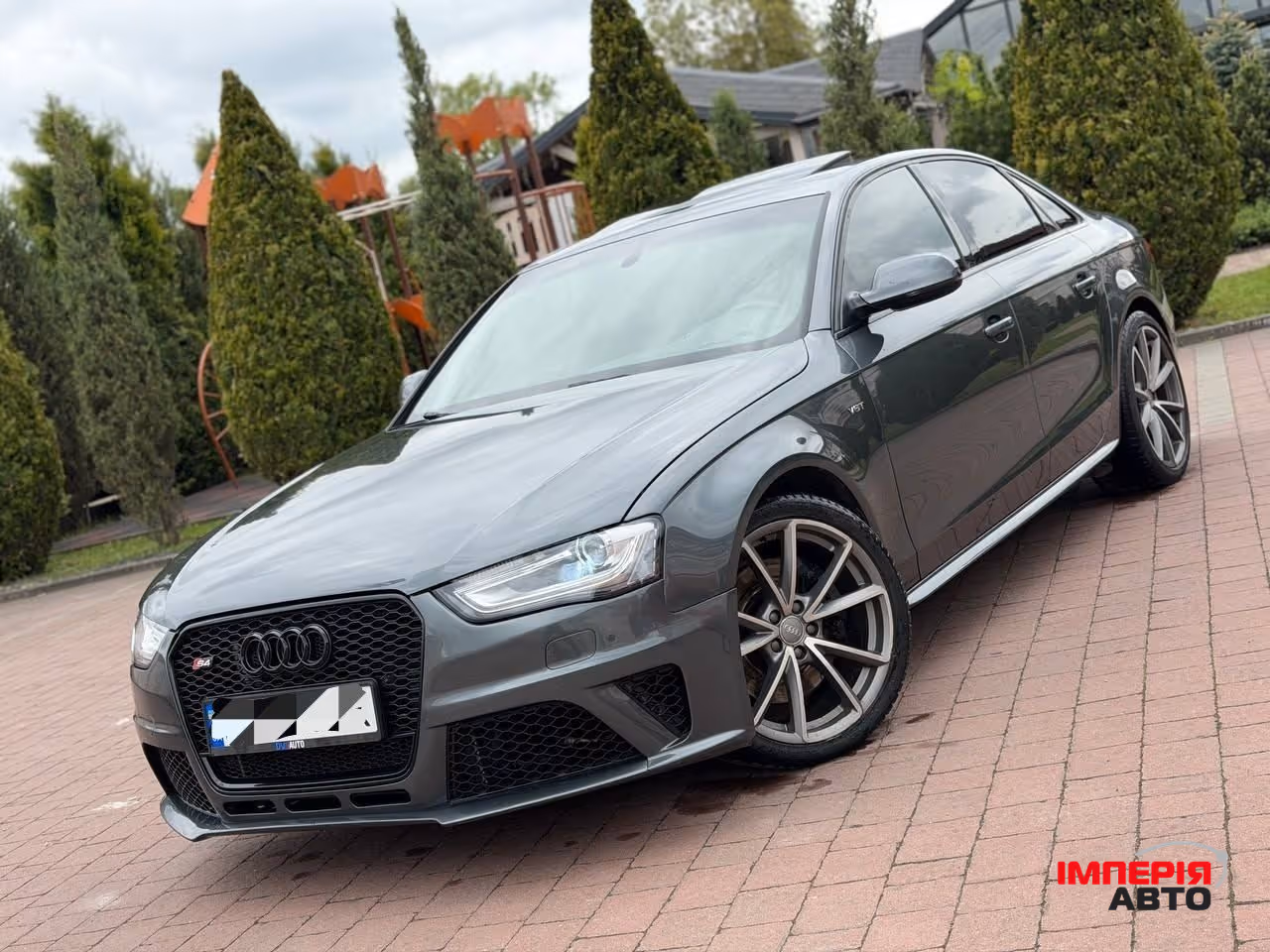 Audi S4 - фото 1