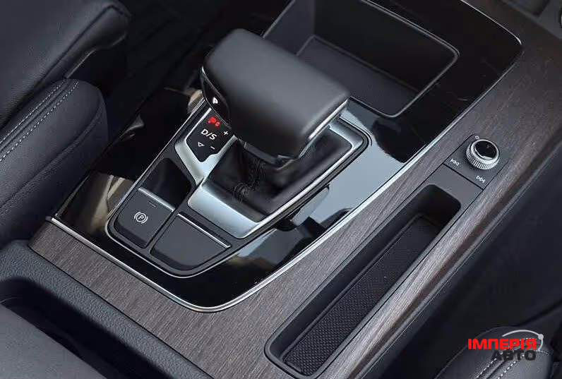 Audi Q5 - фото 19