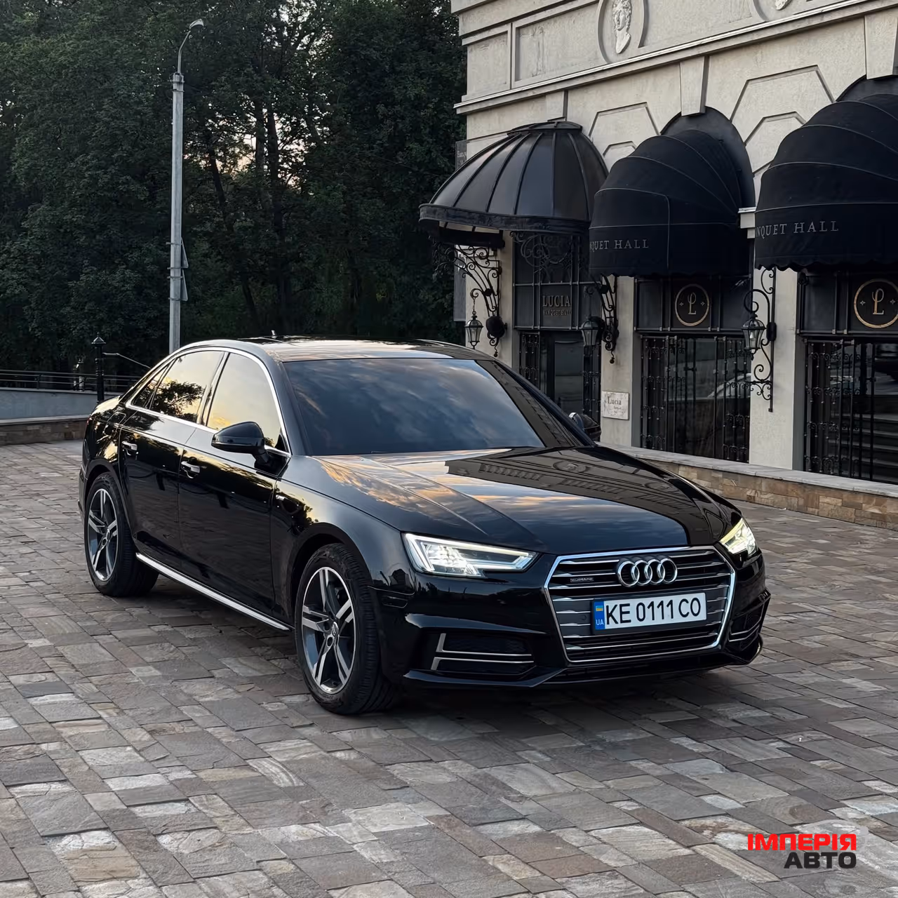 Audi A4 - фото 1