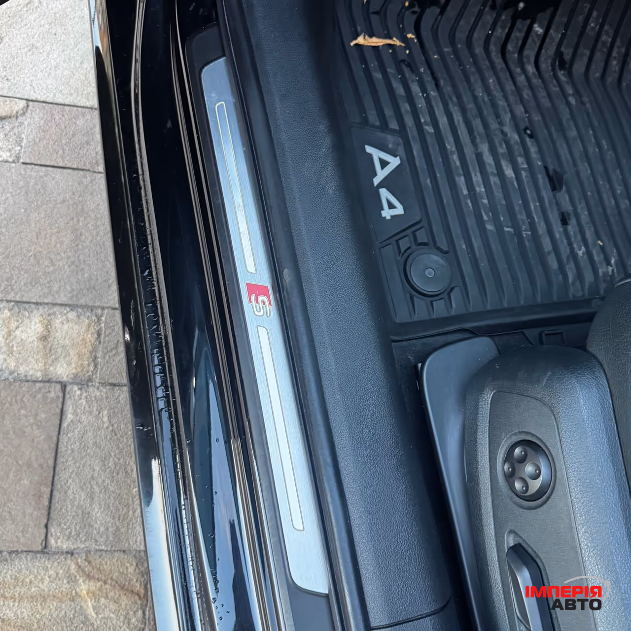 Audi A4 - фото 16