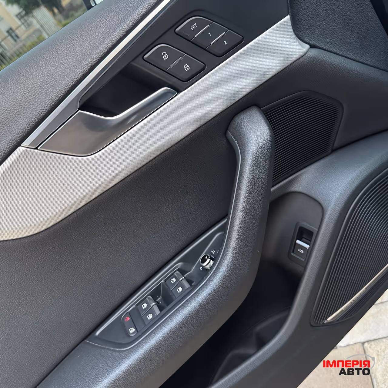 Audi A4 - фото 14