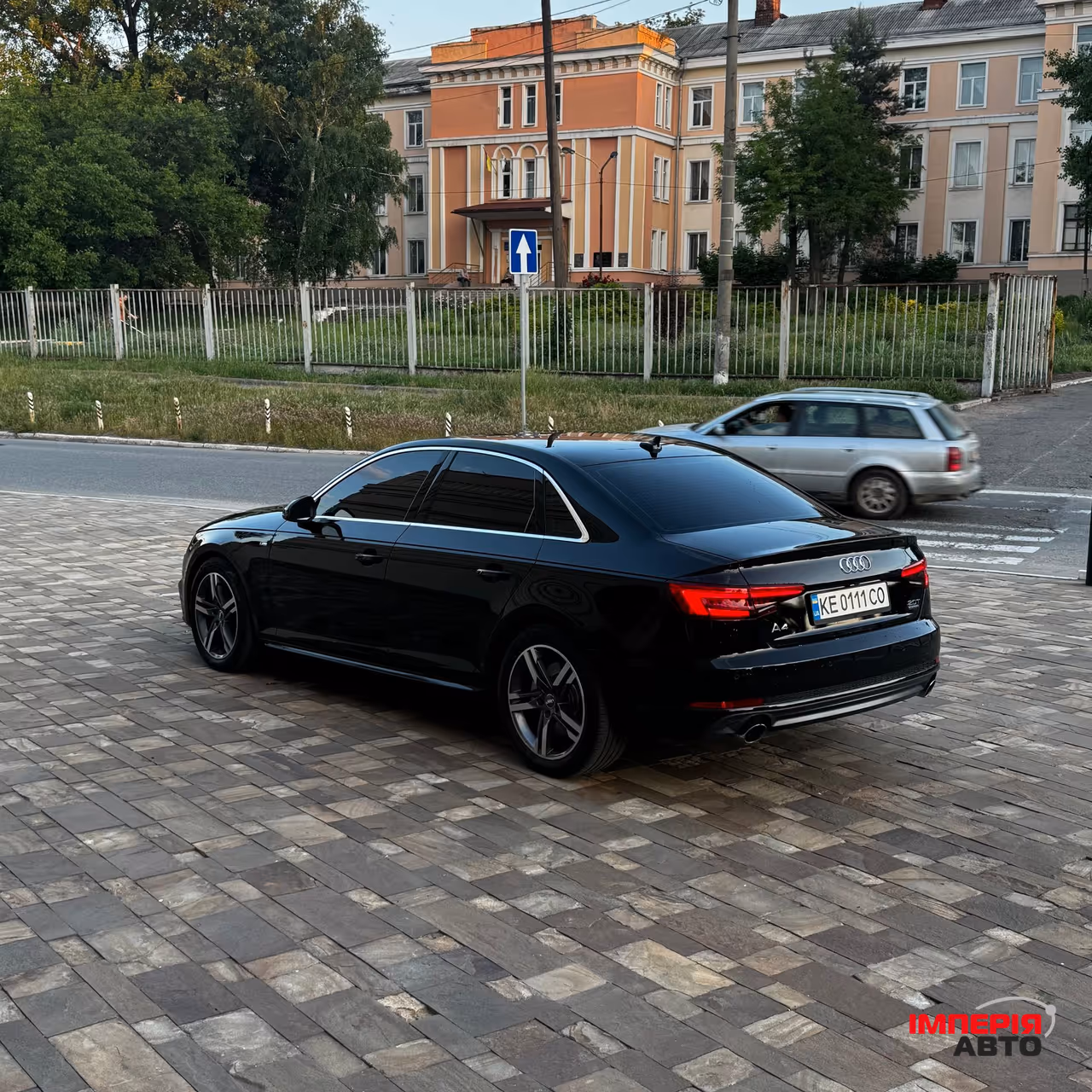 Audi A4 - фото 4