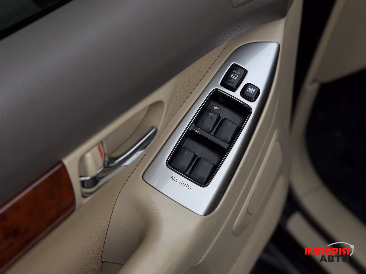 Toyota Land Cruiser - фото 5