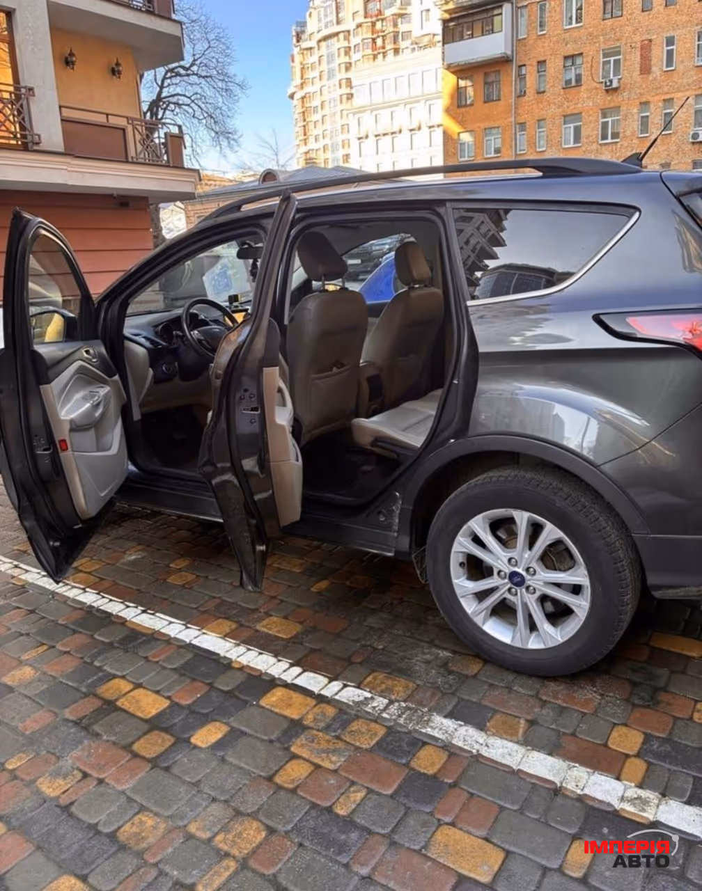 Ford Escape - фото 6