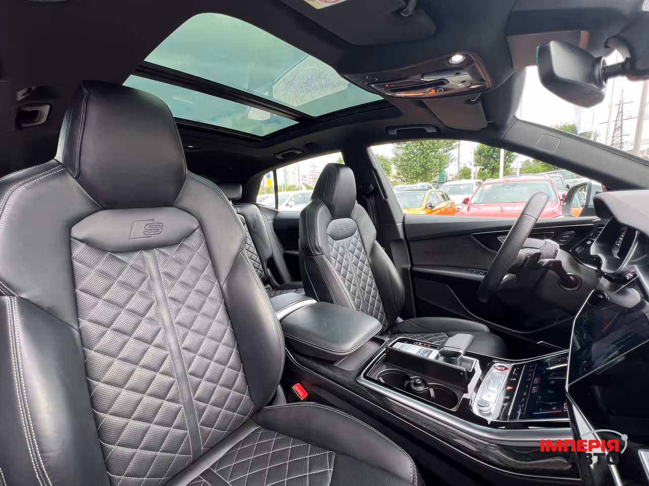 Audi SQ8 - фото 23