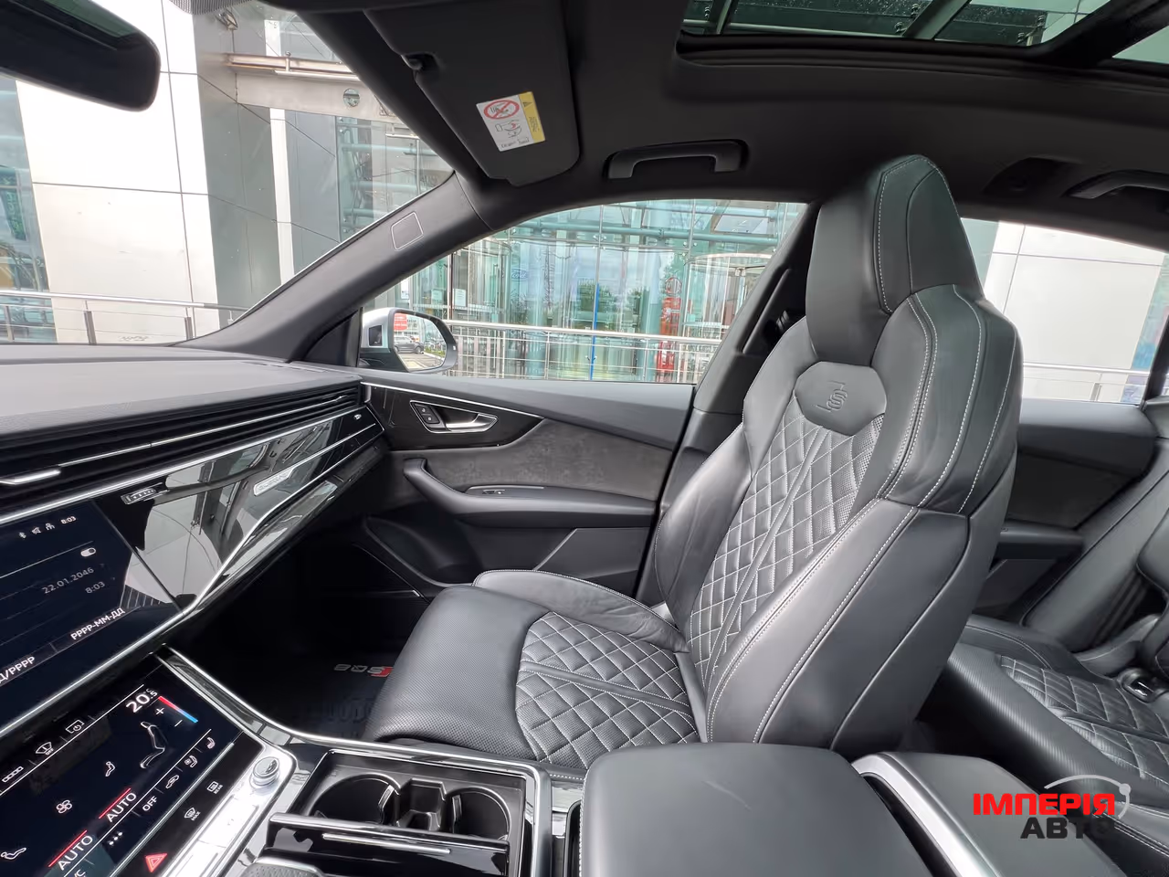 Audi SQ8 - фото 26