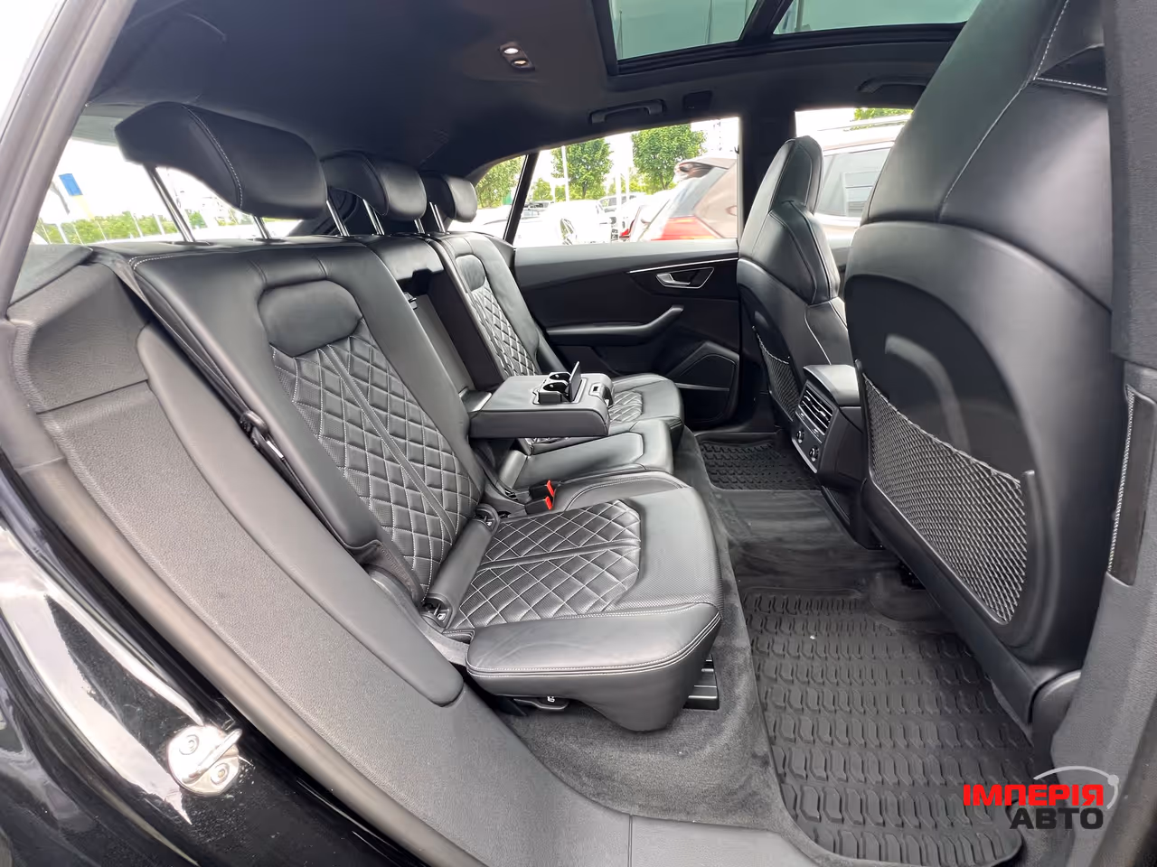 Audi SQ8 - фото 18
