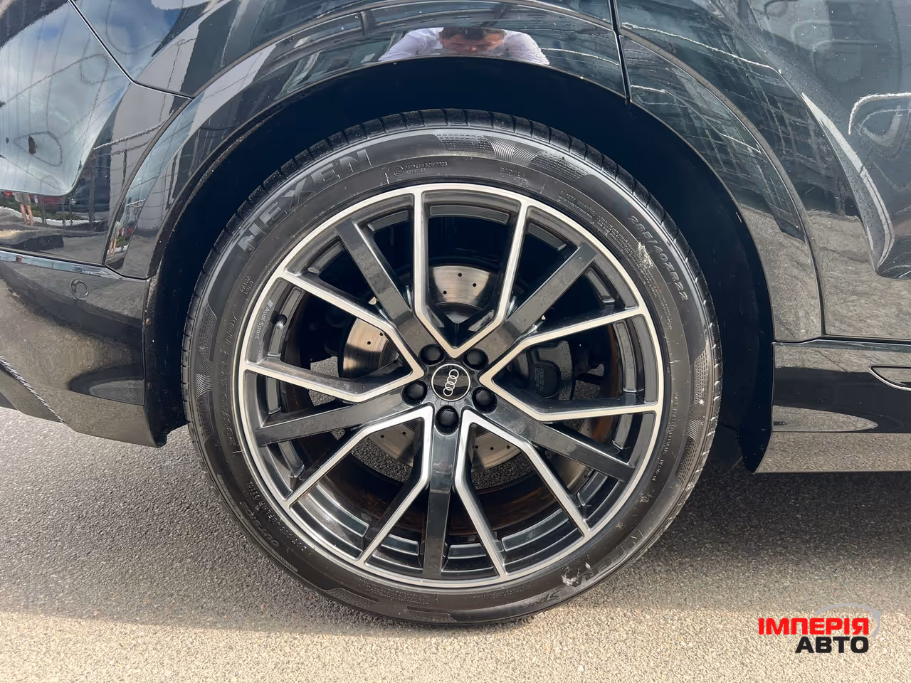 Audi SQ8 - фото 4