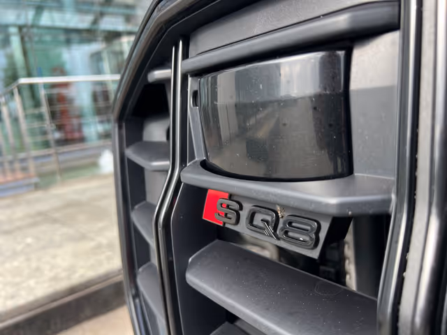 Audi SQ8 - фото 3