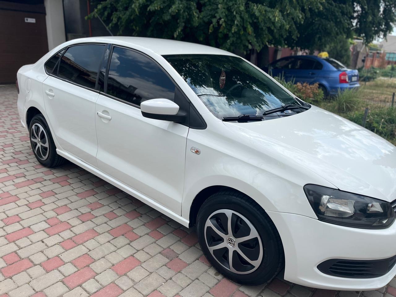 Volkswagen Polo - фото 4