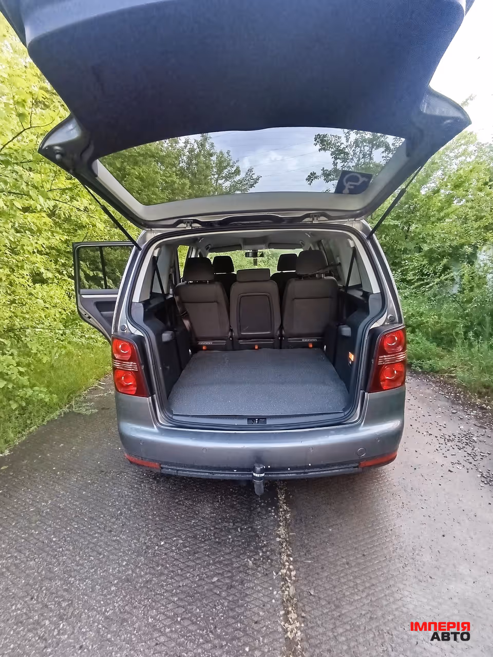 Volkswagen Touran - фото 7