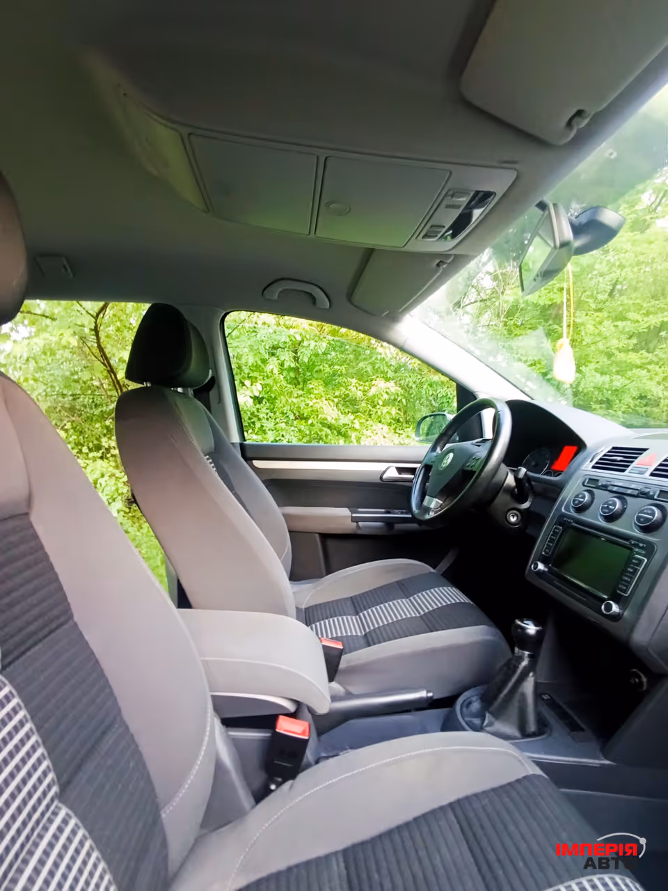 Volkswagen Touran - фото 17
