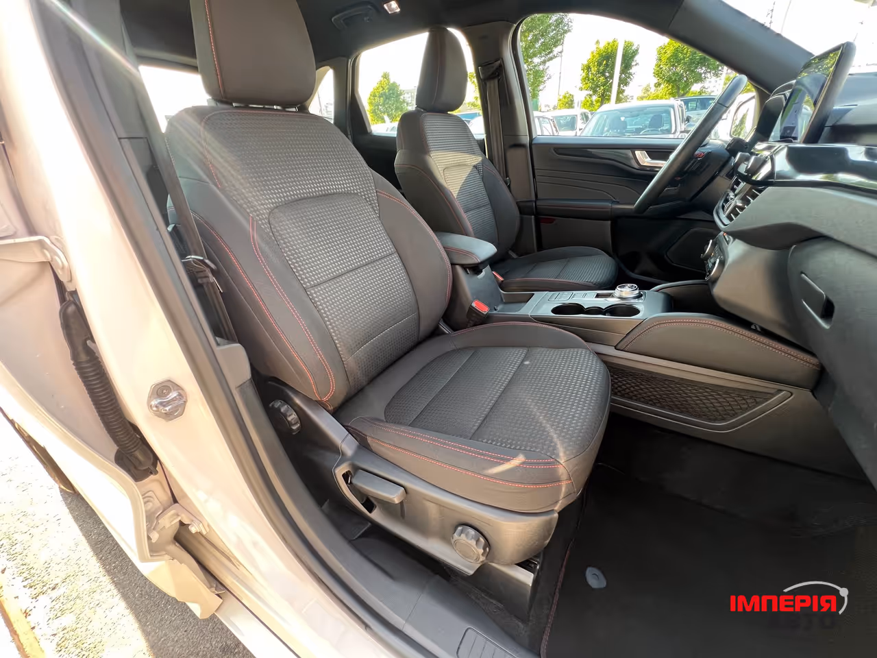 Ford Kuga - фото 15