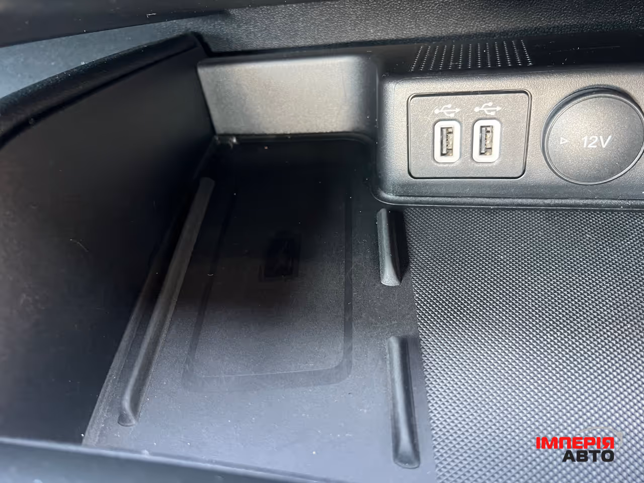 Ford Kuga - фото 18