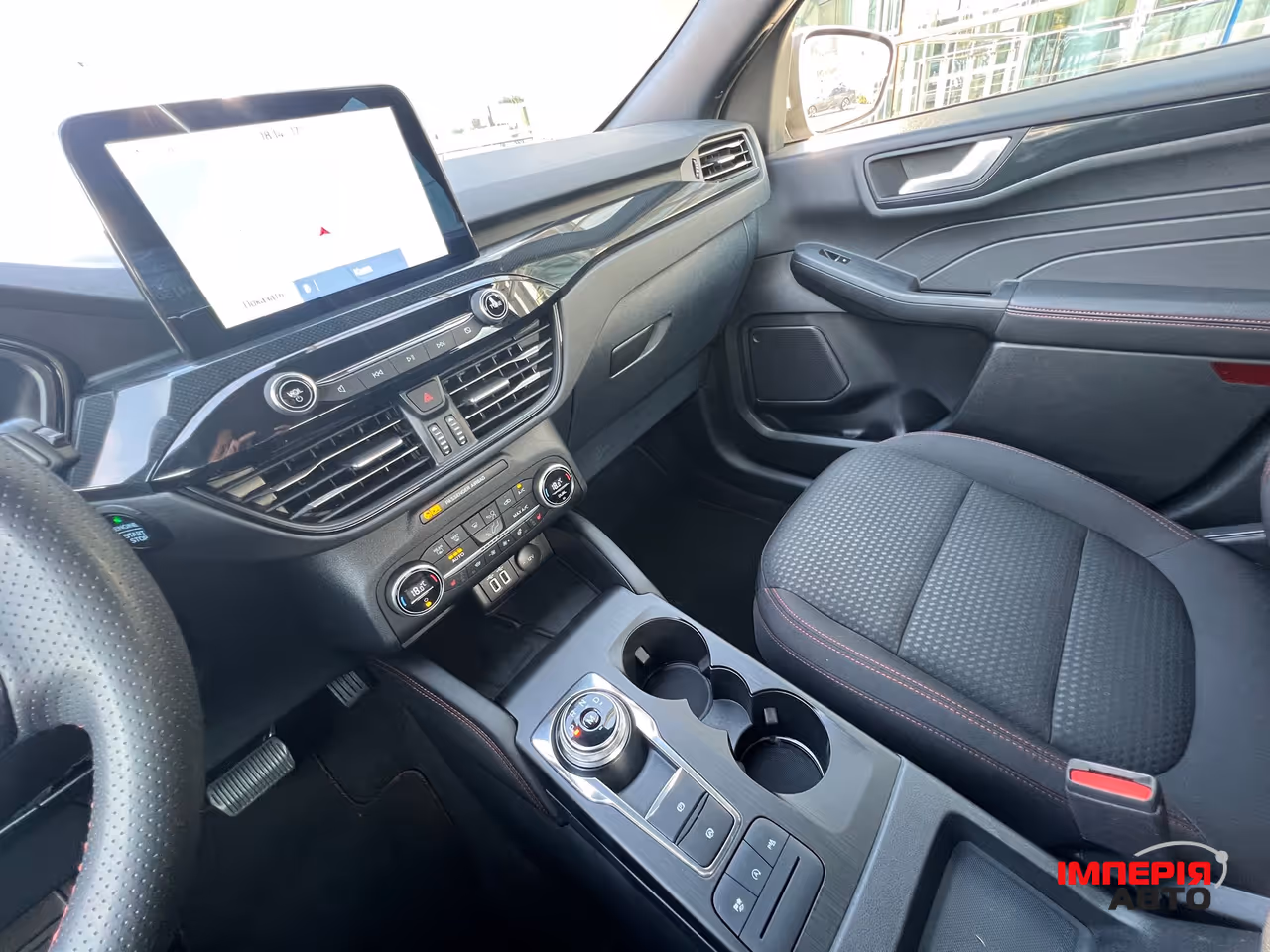 Ford Kuga - фото 25