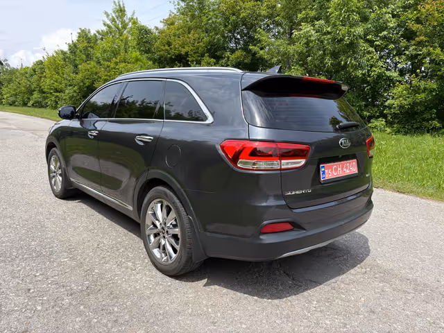 Kia Sorento - фото 5
