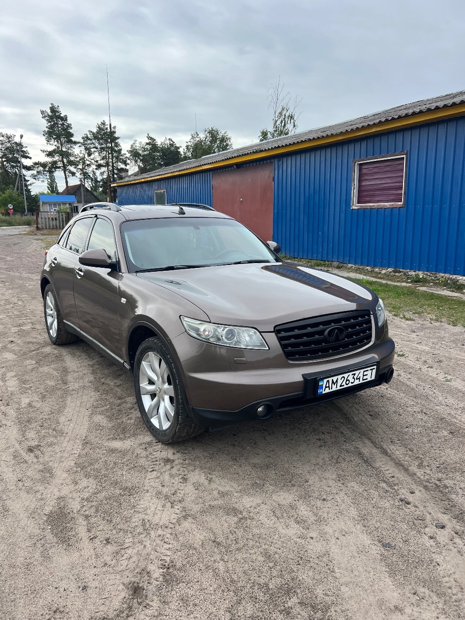 Infiniti FX - фото 7