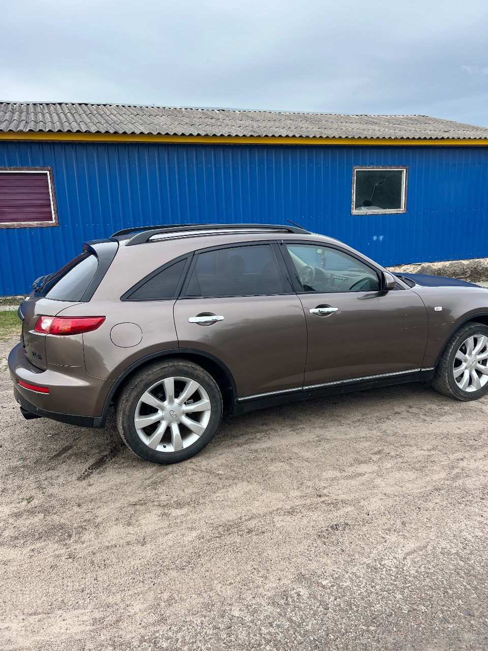 Infiniti FX - фото 2