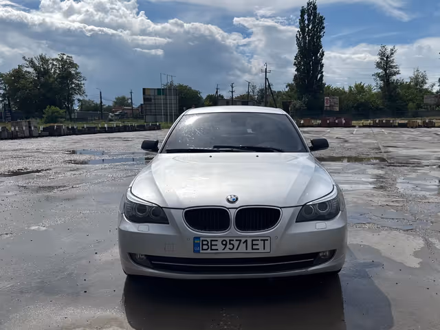 BMW 5 серії - фото 2