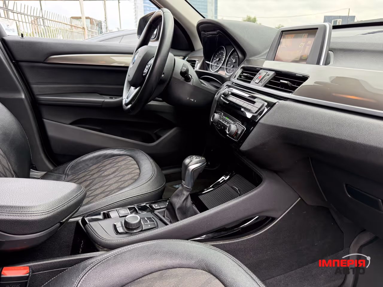 BMW X1 - фото 9