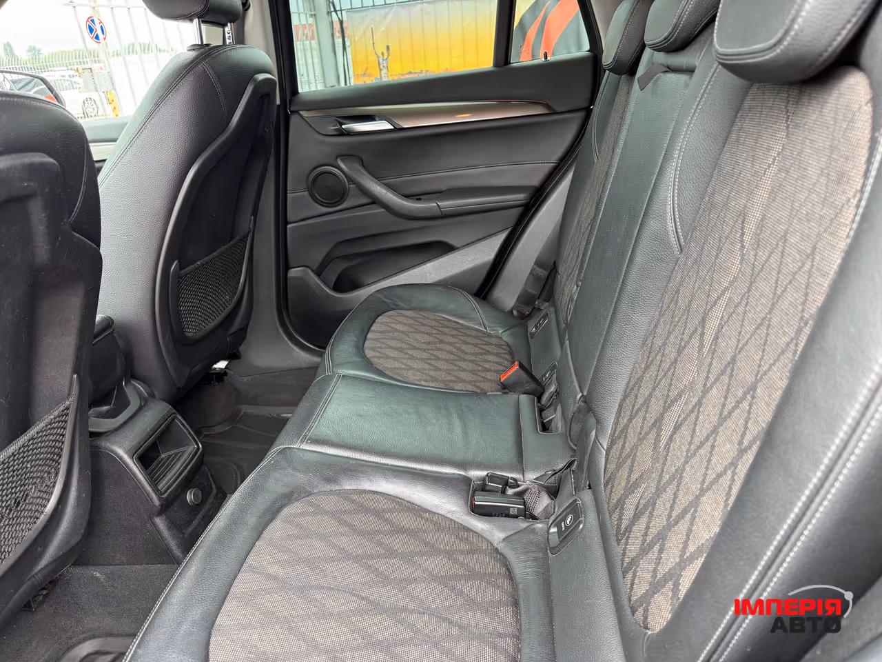 BMW X1 - фото 12