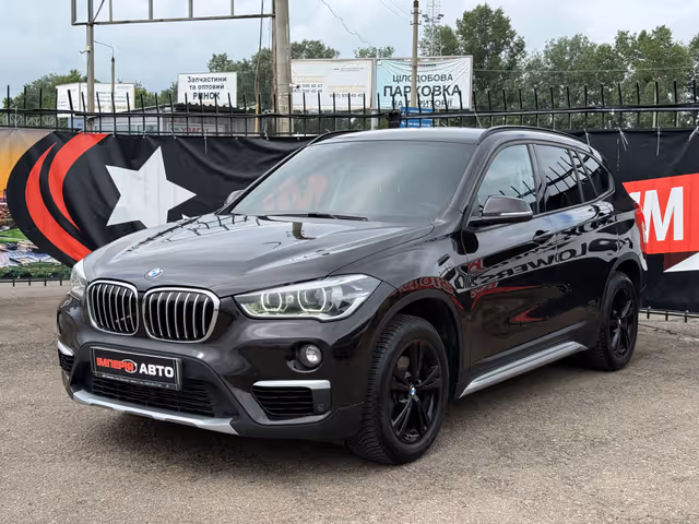 BMW X1 - фото 1
