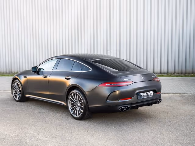 Mercedes-Benz AMG GT - фото 3