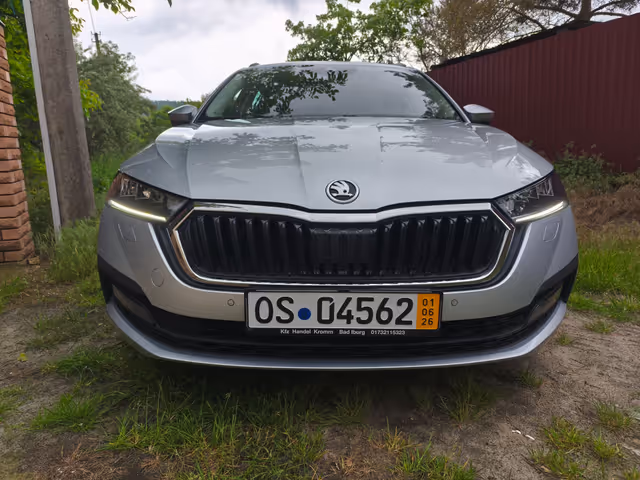 Skoda Octavia - фото 3