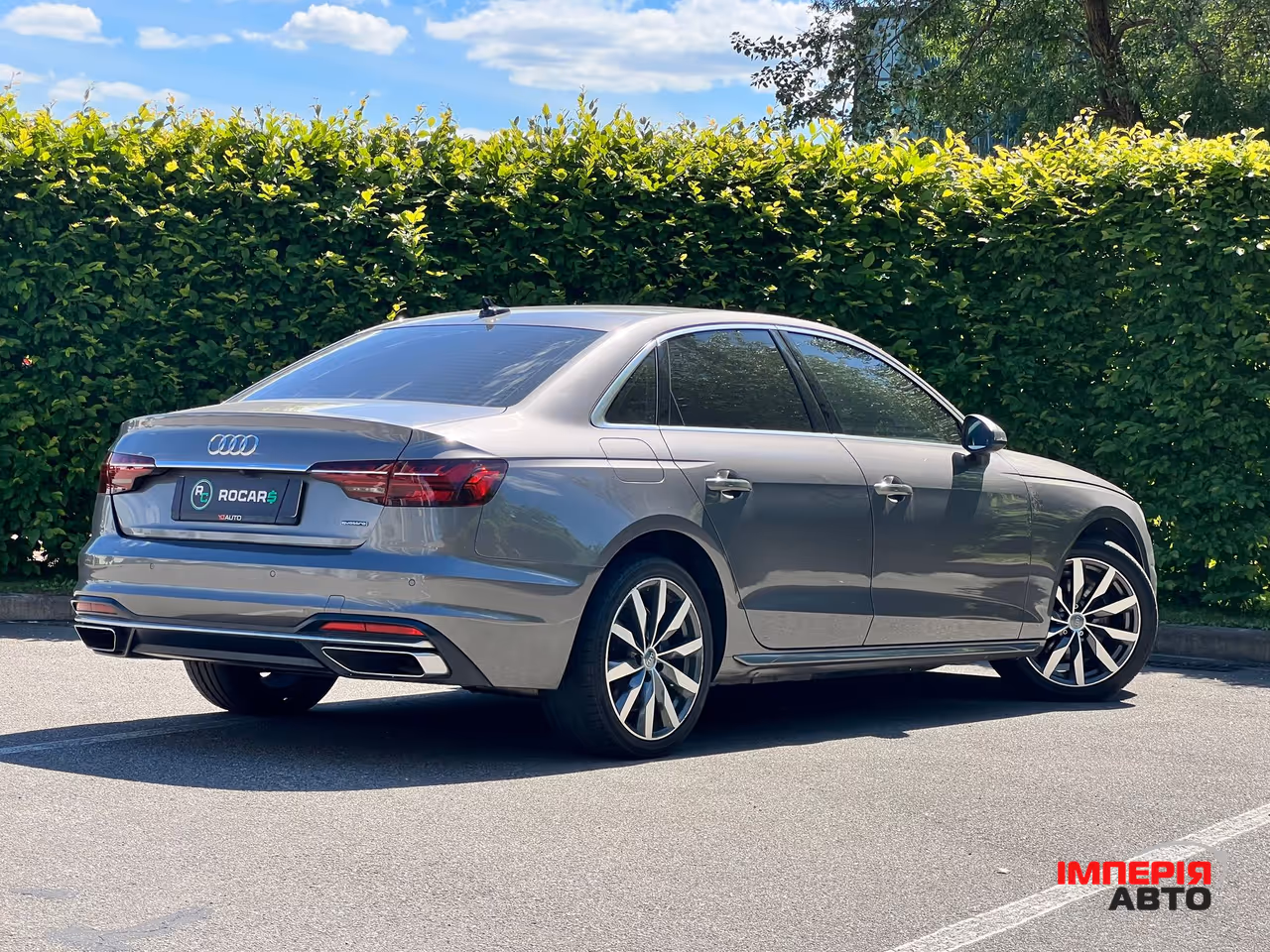 Audi A4 - фото 6
