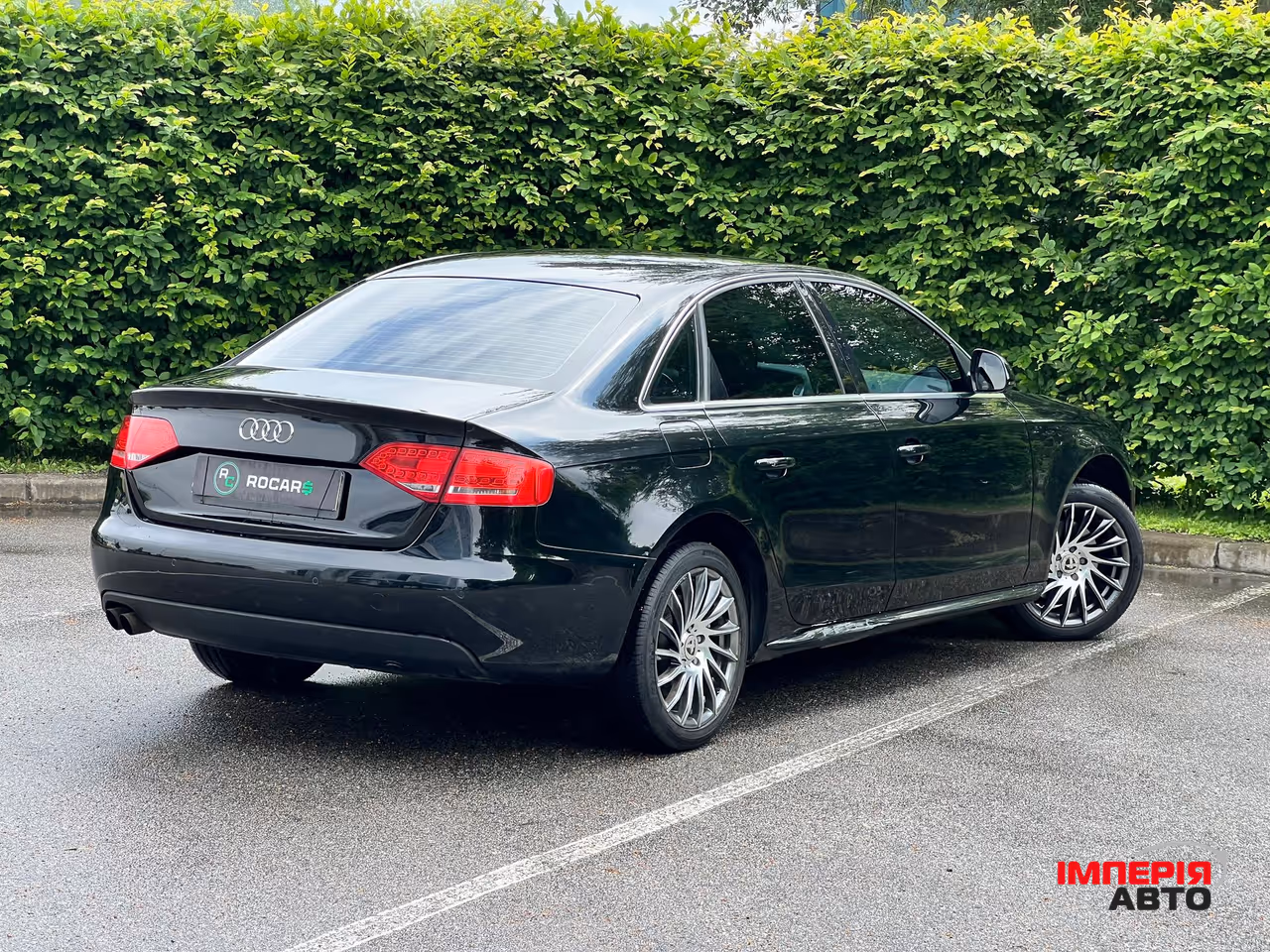 Audi A4 - фото 6