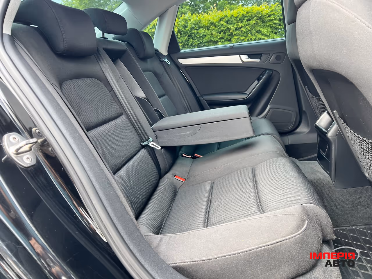Audi A4 - фото 16