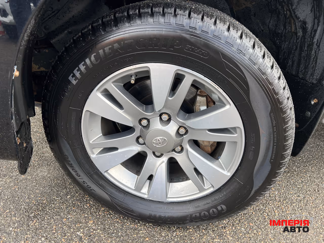 Toyota Land Cruiser Prado - фото 2