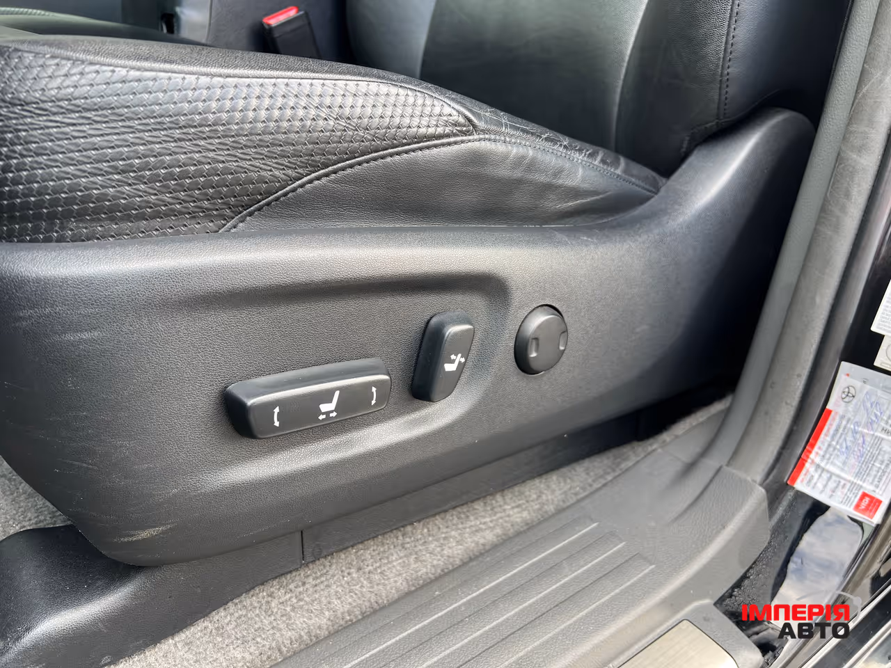Toyota Land Cruiser Prado - фото 6