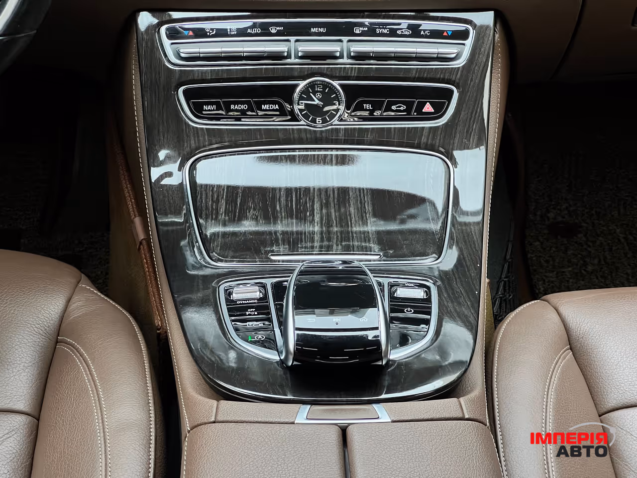Mercedes-Benz E-Класс - фото 19