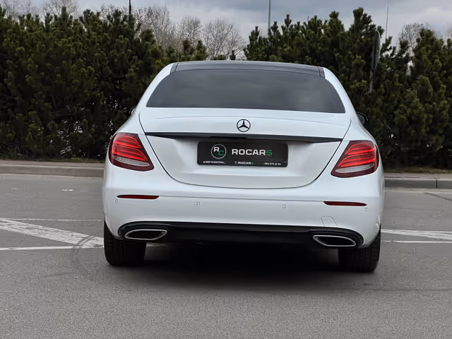 Mercedes-Benz E-Класс - фото 4