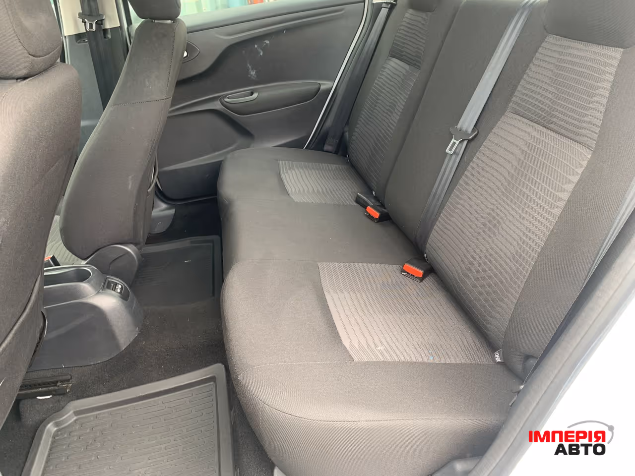 Peugeot 301 - фото 20
