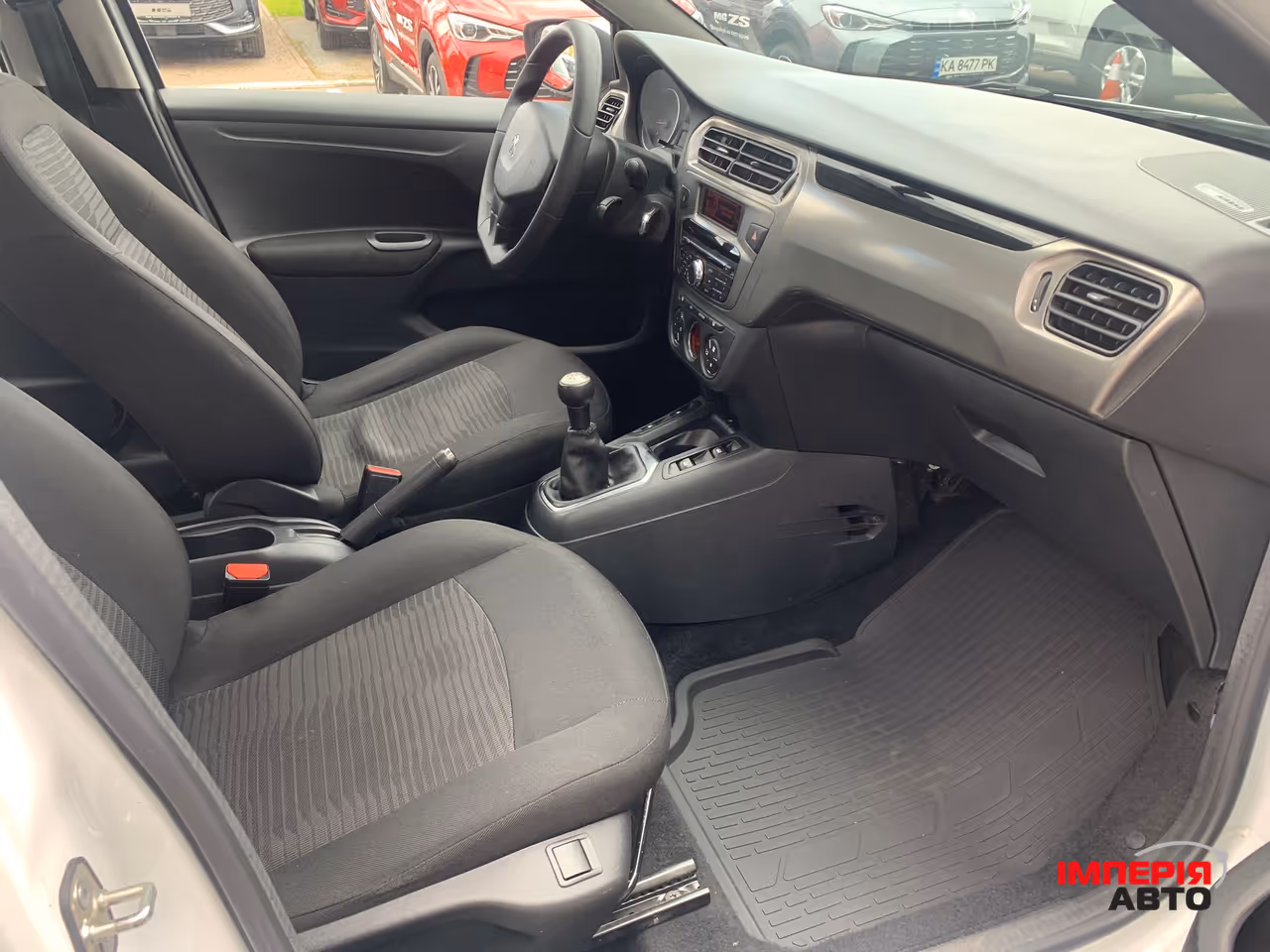 Peugeot 301 - фото 10
