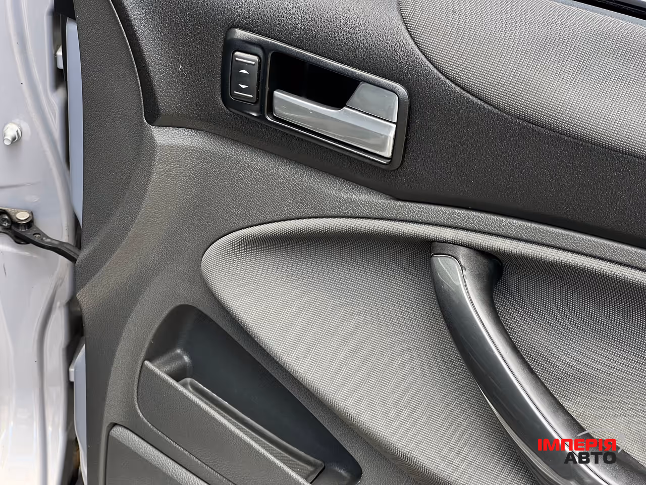 Ford Kuga - фото 23