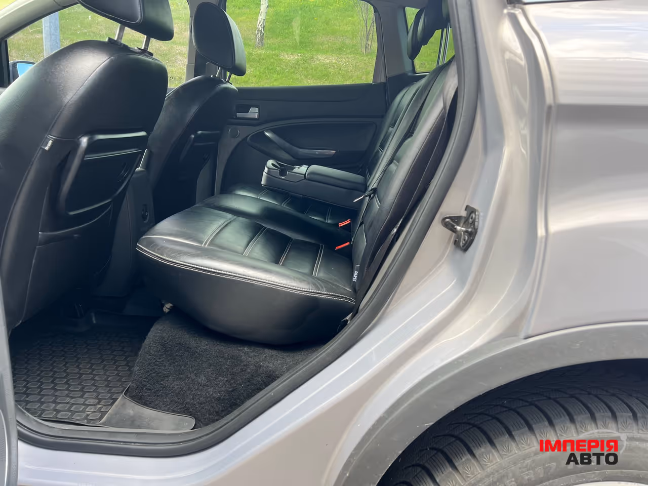 Ford Kuga - фото 12